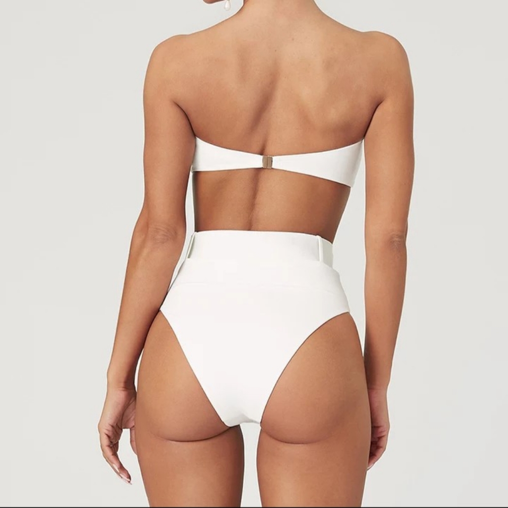 Swimsuit - Picture 3 of 4